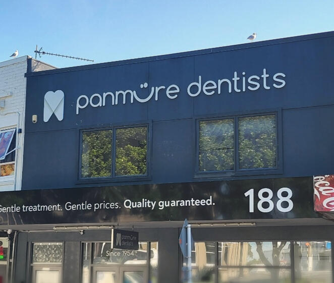 Dentist Signwriting South Auckland